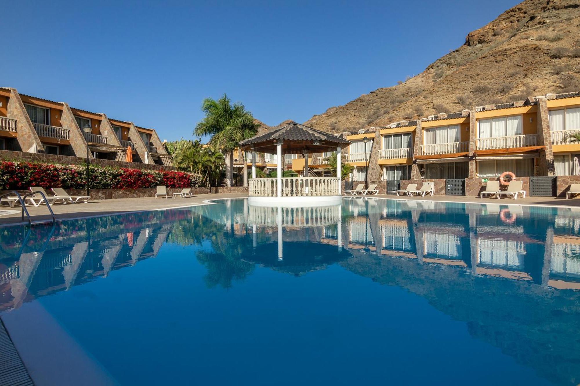 Luxurioesen Apartment Am Meer Golfplatz, Strand プラヤ・デル・クーラ エクステリア 写真