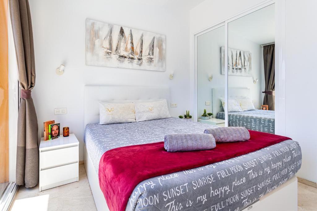 Luxurioesen Apartment Am Meer Golfplatz, Strand プラヤ・デル・クーラ エクステリア 写真